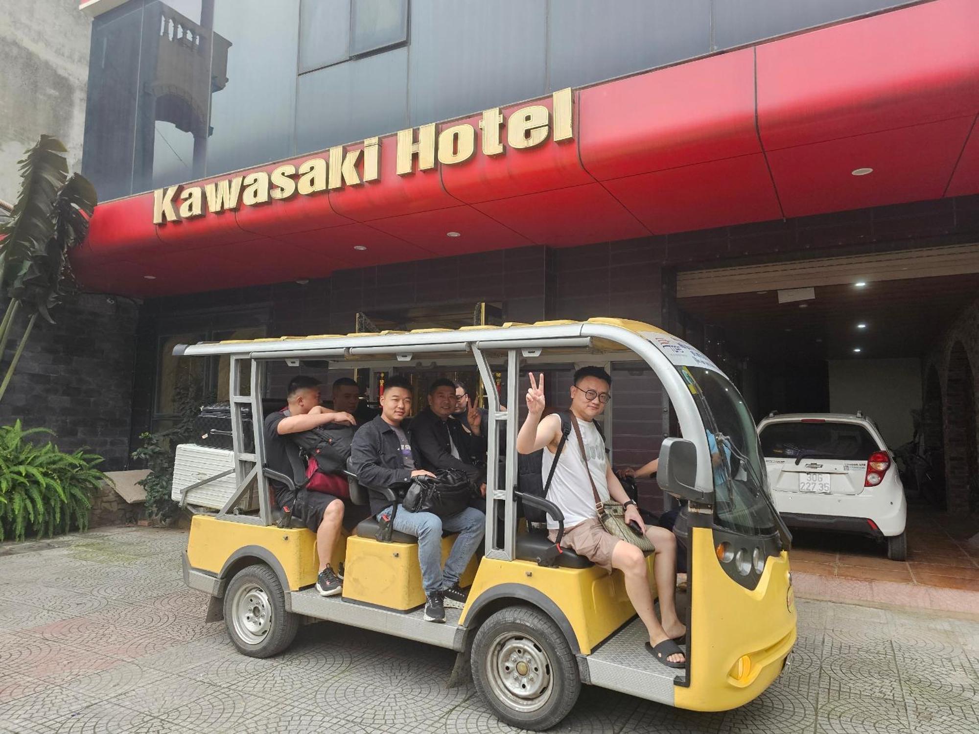 Kawasaki Noi Bai Airport Hotel Exterior photo