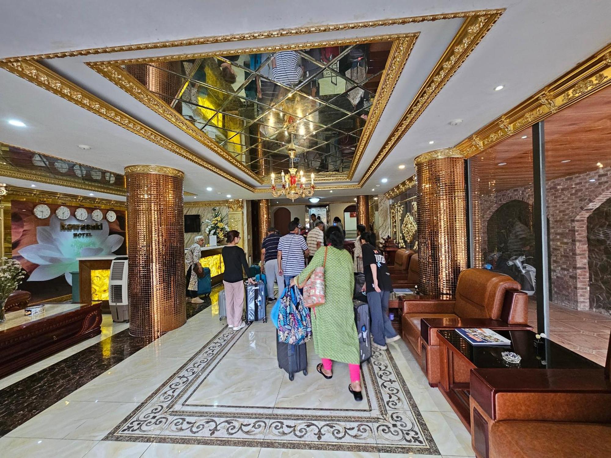 Kawasaki Noi Bai Airport Hotel Exterior photo
